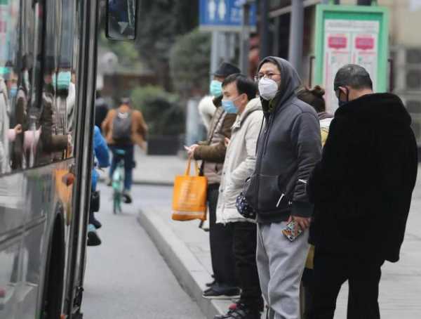 疫情冲击波抵达三四线城市要多久（疫情大概还要多久才能恢复正常）
