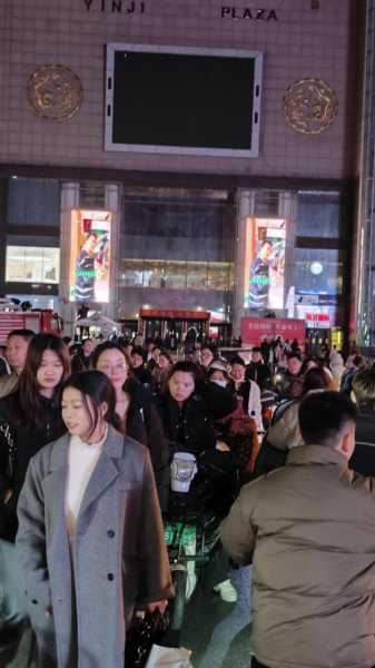 疫情郑州聚集100人,郑州聚集性疫情