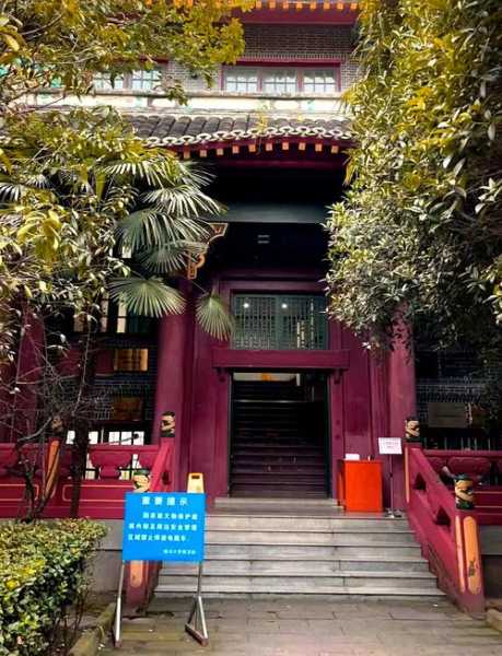 四川大学华西医院暂停门诊,四川大学华西医院门诊大楼