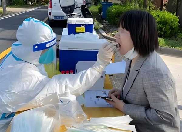 辽宁丹东两月内遭受三波疫情是哪一年,辽宁丹东疫情今天最新情况